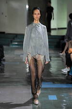 ピリングス 2025年春夏コレクション - そこにあるものに目を凝らして、古井由吉の作品に着想｜写真50