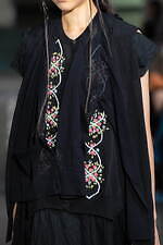 ピリングス 2025年春夏コレクション - そこにあるものに目を凝らして、古井由吉の作品に着想｜写真56