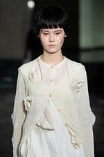 ピリングス 2025年春夏コレクション - そこにあるものに目を凝らして、古井由吉の作品に着想｜写真58