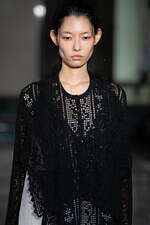 ピリングス 2025年春夏コレクション - そこにあるものに目を凝らして、古井由吉の作品に着想｜写真60