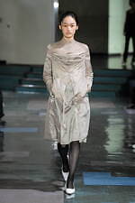 ピリングス 2025年春夏コレクション - そこにあるものに目を凝らして、古井由吉の作品に着想｜写真61