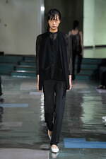 ピリングス 2025年春夏コレクション - そこにあるものに目を凝らして、古井由吉の作品に着想｜写真68