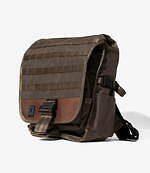 エンジニアド ガーメンツ×クローム“大容量”30Lバックパック、取り外し可能インナーバッグ付き｜写真2