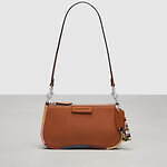 コーチトピア24年秋冬バッグ、軽くパフィな“星柄”キルティングのタータンチェック柄トート｜写真19