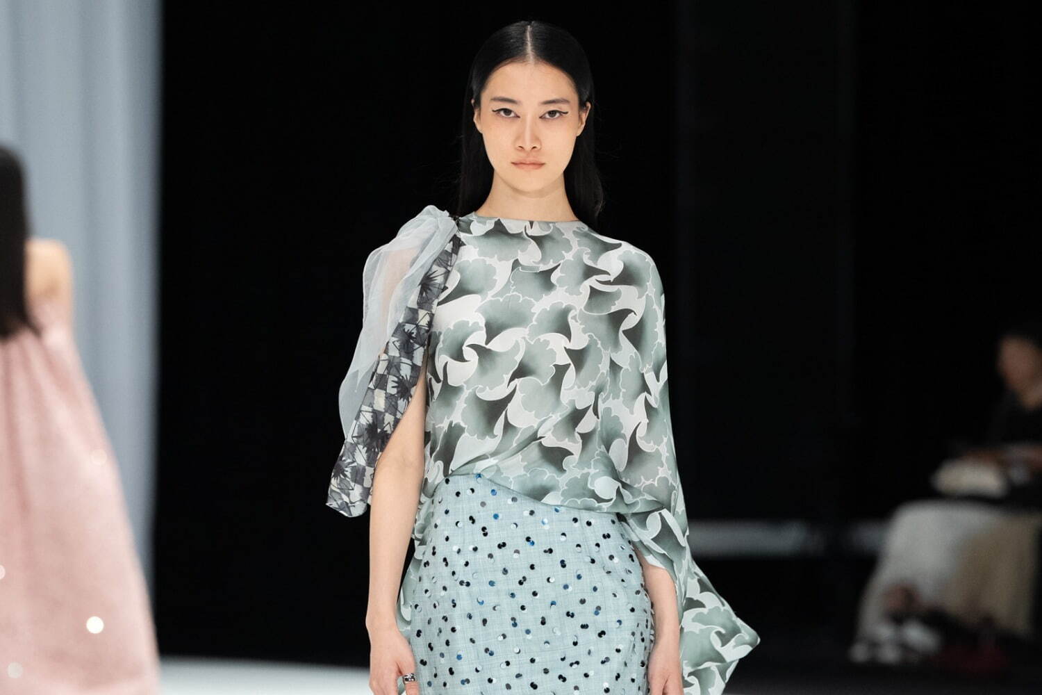 sacai 2018年春夏メンズコレクション - 国境と季節を超えたsacai