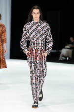 ウィシャラウィッシュ 2025年春夏コレクション - タイの伝統とモダニティ｜写真24