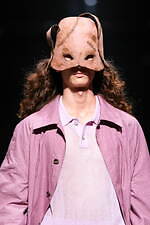 ヘオース 2025年春夏コレクション - 戦禍の絶望に見る悪夢｜写真9