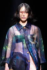 ヘオース 2025年春夏コレクション - 戦禍の絶望に見る悪夢｜写真25