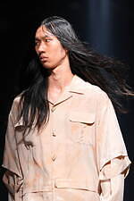 ヘオース 2025年春夏コレクション - 戦禍の絶望に見る悪夢｜写真40