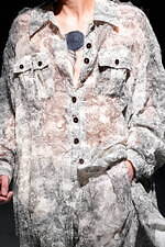 ヘオース 2025年春夏コレクション - 戦禍の絶望に見る悪夢｜写真46