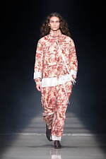 ヘオース 2025年春夏コレクション - 戦禍の絶望に見る悪夢｜写真47