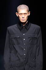 ヘオース 2025年春夏コレクション - 戦禍の絶望に見る悪夢｜写真57