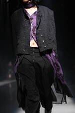 ヘオース 2025年春夏コレクション - 戦禍の絶望に見る悪夢｜写真60