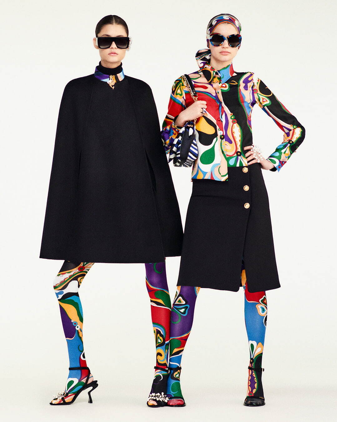 冬物大幅値下げ！ PUCCI プッチ　クラッチバッグ カラフル 冬物大幅値下げ！ PUCCI プッチ クラッチバッグ カラフル