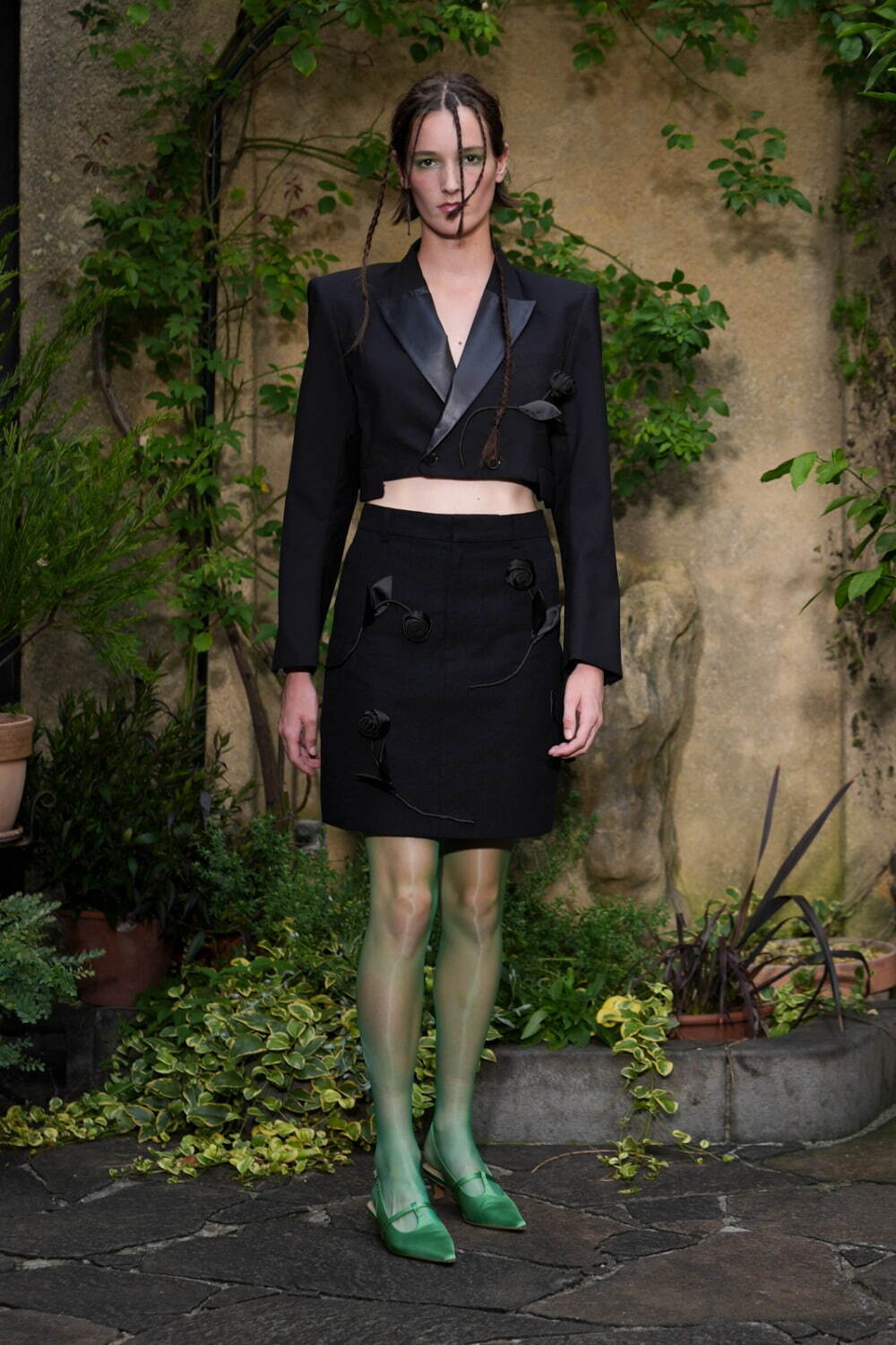 ヴィヴィアーノ(VIVIANO) 2025年春夏ウィメンズコレクション  - 写真1