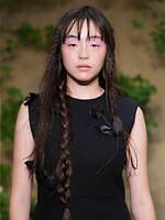 ヴィヴィアーノ 25年春夏コレクション - 華やかな庭園で、軽やかに｜写真12