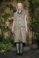 ヴィヴィアーノ 25年春夏コレクション - 華やかな庭園で、軽やかに｜写真21