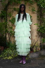 ヴィヴィアーノ 25年春夏コレクション - 華やかな庭園で、軽やかに｜写真24