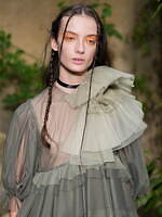 ヴィヴィアーノ 25年春夏コレクション - 華やかな庭園で、軽やかに｜写真32