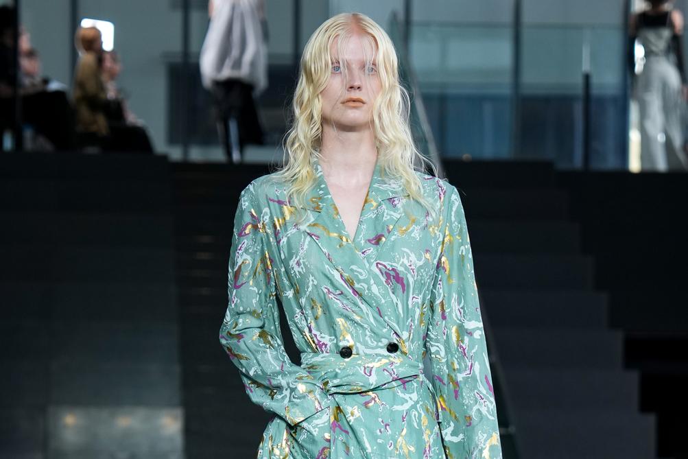 ミューラル 2025年春夏コレクション - 花、美しさの無意識