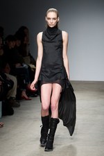 ニコラ・アンドレア・タラリス（NICORAS ANDREAS TARALIS）、2011年春夏コレクション - パリ・ファッション・ウィーク｜写真4