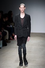 ニコラ・アンドレア・タラリス（NICORAS ANDREAS TARALIS）、2011年春夏コレクション - パリ・ファッション・ウィーク｜写真11