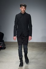 ニコラ・アンドレア・タラリス（NICORAS ANDREAS TARALIS）、2011年春夏コレクション - パリ・ファッション・ウィーク｜写真12