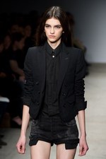 ニコラ・アンドレア・タラリス（NICORAS ANDREAS TARALIS）、2011年春夏コレクション - パリ・ファッション・ウィーク｜写真25