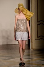 アルビーノ(ALBINO)　2010年春夏コレクション　ミラノ・ファッション・ウィーク｜写真7