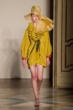 アルビーノ(ALBINO)　2010年春夏コレクション　ミラノ・ファッション・ウィーク｜写真16