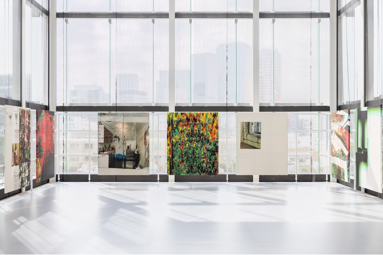 草間彌生×MoMA デザインストアのコラボスケートボード、人気作品 草間彌生×MoMA デザインストアのコラボスケートボード、人気作品