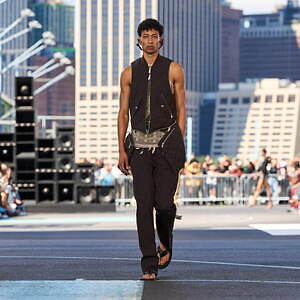 オフ-ホワイト (OFF-WHITE) 2025年春夏ウィメンズ&メンズコレクション  - 写真17