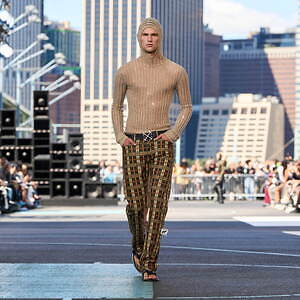 オフ-ホワイト (OFF-WHITE) 2025年春夏ウィメンズ&メンズコレクション  - 写真21