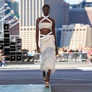 オフ-ホワイト (OFF-WHITE) 2025年春夏ウィメンズ&メンズコレクション  - 写真40