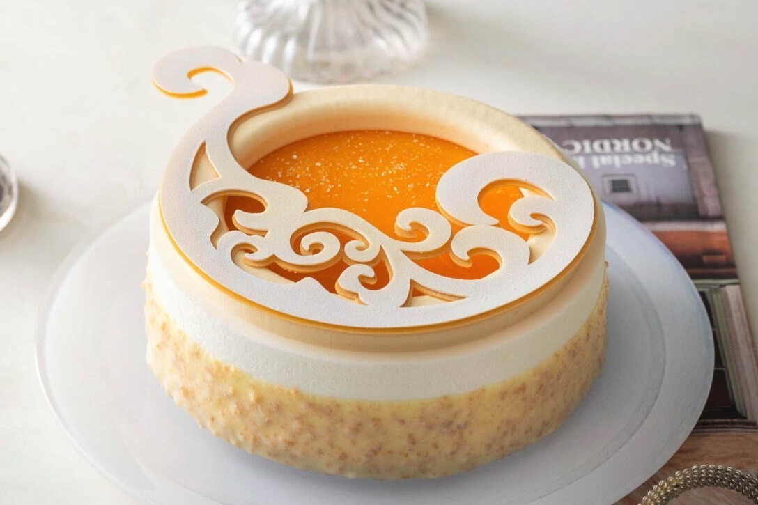 クリスマス｜ザ・キャピトルホテル 東急24年クリスマス、“栗”のブッシュドノエル＆オレンジ香る上品チーズケーキ