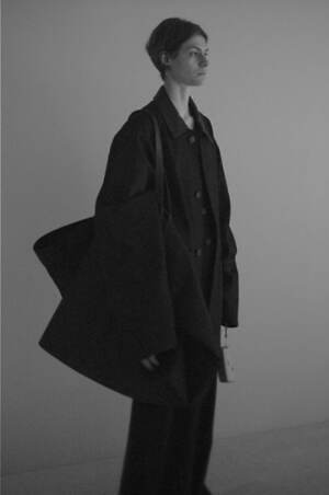 アエタ(Aeta) 2024-25年秋冬ウィメンズ&メンズコレクション  - 写真3