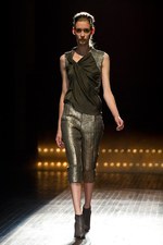 A.F.ヴァンデヴォーストのグラマラス＆パワフルな春夏コレクション：パリ・ファッション・ウィーク｜写真6