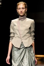 A.F.ヴァンデヴォーストのグラマラス＆パワフルな春夏コレクション：パリ・ファッション・ウィーク｜写真12