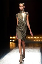 A.F.ヴァンデヴォーストのグラマラス＆パワフルな春夏コレクション：パリ・ファッション・ウィーク｜写真15