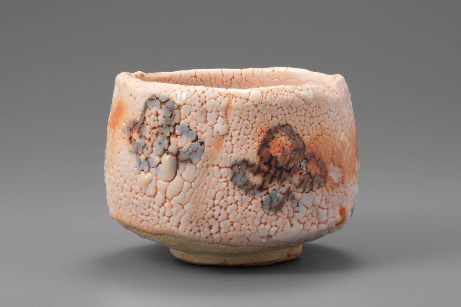 陶芸｜人間国宝の陶芸家・荒川豊蔵の展覧会、岐阜県現代陶芸美術館で - 志野焼など約180点が一堂に