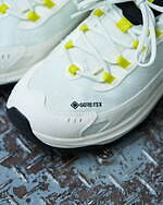 メレル×フレッシュサービスの“ゴアテックス搭載”スニーカー、ネオンイエローの差し色で｜写真13