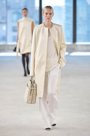 トーテム(TOTEME) 2025年春夏ウィメンズコレクション  - 写真23