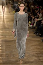 細長のシルエットが印象的！ダミール ドマ、2シーズン目のウィメンズ・コレクション：パリ・ファッション・ウィーク｜写真18