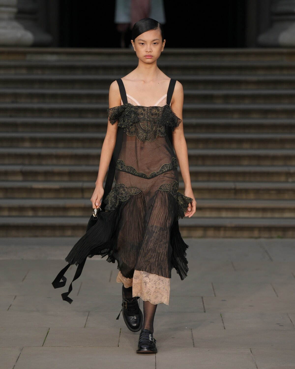 アーデム(ERDEM) 2013年春夏コレクション - 繊細かつ
