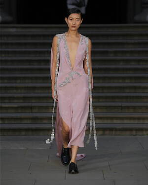 アーデム(ERDEM) 2025年春夏ウィメンズコレクション  - 写真31