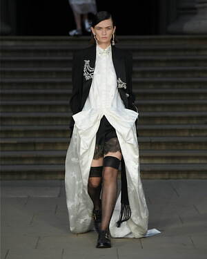 アーデム(ERDEM) 2025年春夏ウィメンズコレクション  - 写真45