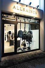 “英国レザー”のオールセインツ30周年記念ウェア、人気レザージャケット＆コートなどアーカイブが復刻｜写真18