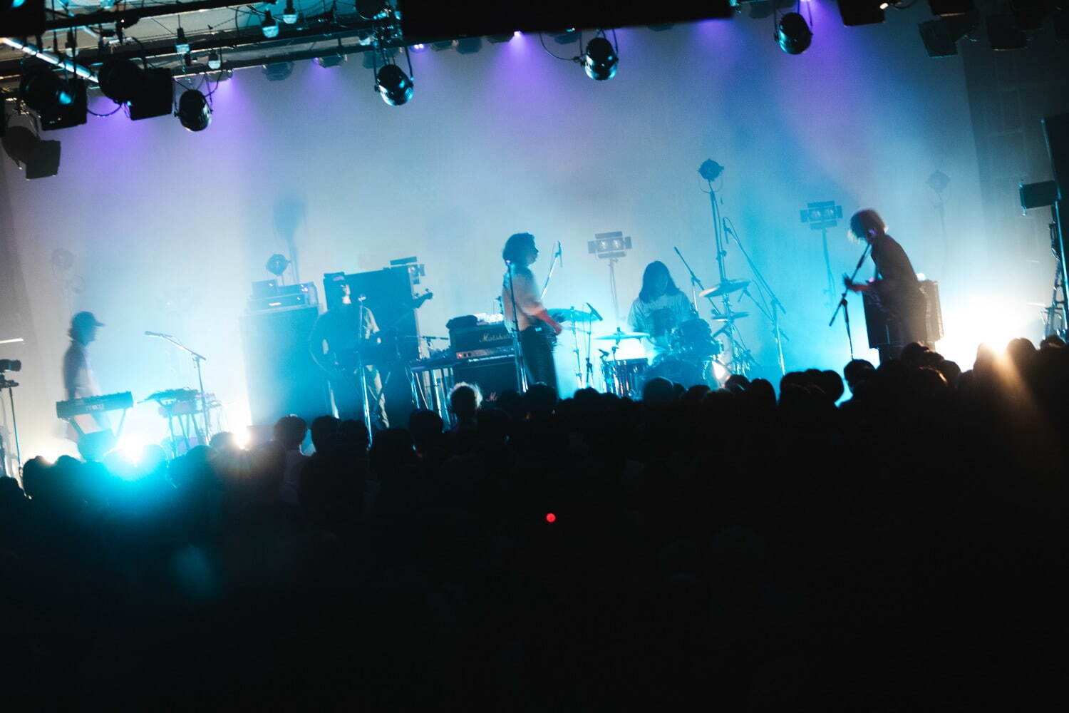 Hedigan'sの1stアルバム『Chance』先行配信の「カーテンコール」など全10曲収録｜写真1