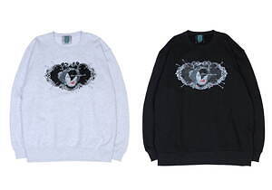 ミルクボーイ×マダラニンゲン、“不思議な生き物”の総柄フーディやスカジャンなどダークな世界観｜写真15