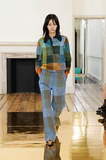 トーガ2025年春夏コレクション - 現代のビジネスウェアに“娯楽”を｜写真9